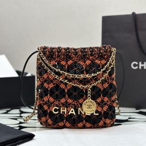 Meet your Posher, Ive